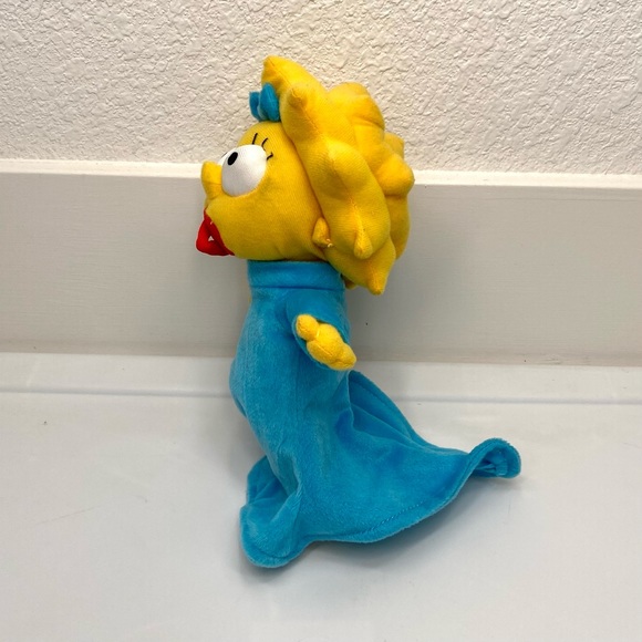 Universal Studios Maggie Simpson Plush 9” (A6) - Picture 4 of 11